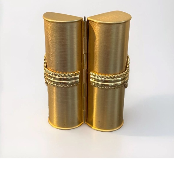 Brushed Gold Tone Princess Marcella Borghese Compact With Mirror - Picture 5 of 6